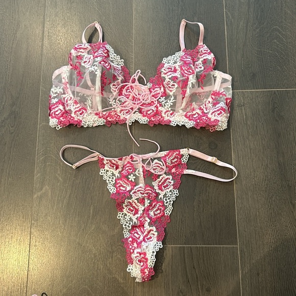 4-Piece Lace Mesh Babydoll Lingerie Set with Garter Belt Size L - Picture 4 of 12